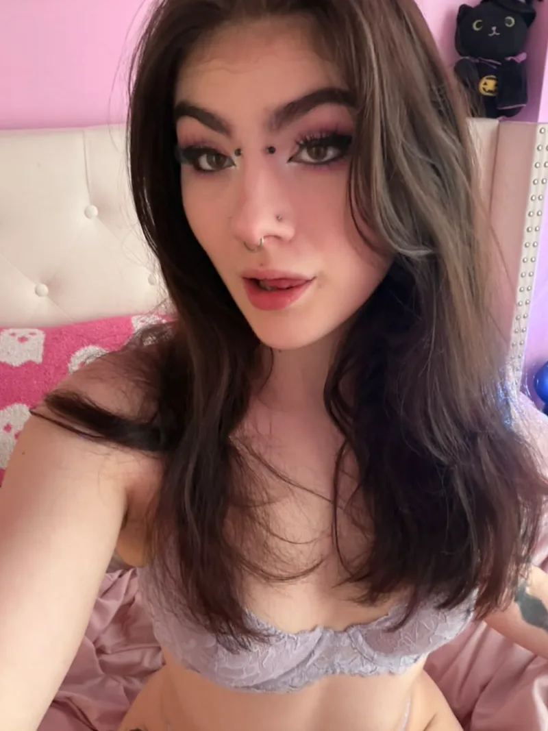 Eve — Danseuse et modèle